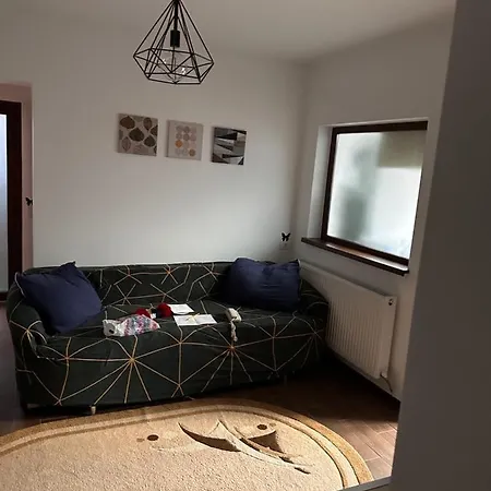 Apartament Ilya Apartament *
